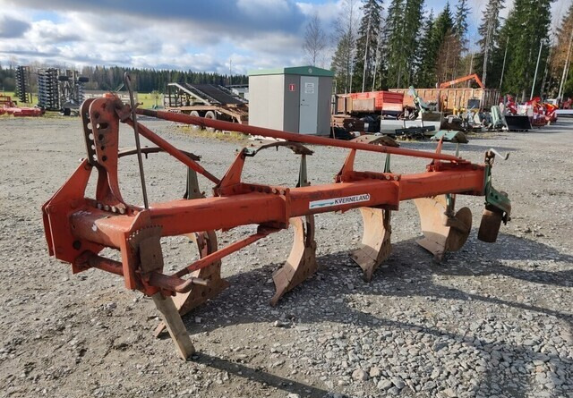 Kverneland A8 sarka-aura 4-siipinen - Pflug: das Bild 5 Kverneland A8 sarka-aura 4-siipinen - Pflug: das Bild 5