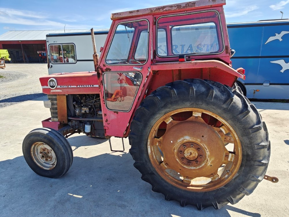 Massey Ferguson 165 Multi Power - Traktor: das Bild 4 Massey Ferguson 165 Multi Power - Traktor: das Bild 4