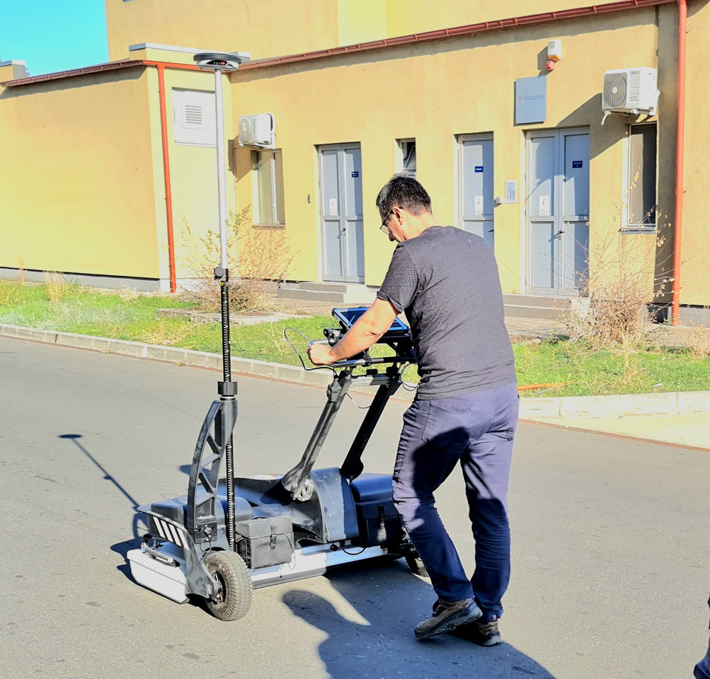 IDS Georadar Stream C - Werkzeug/ Gerät: das Bild 2 IDS Georadar Stream C - Werkzeug/ Gerät: das Bild 2