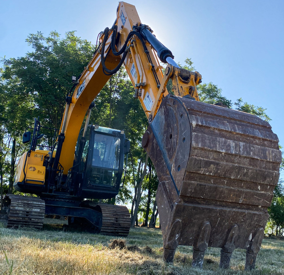 JCB JS131LC - Bagger: das Bild 1 JCB JS131LC - Bagger: das Bild 1