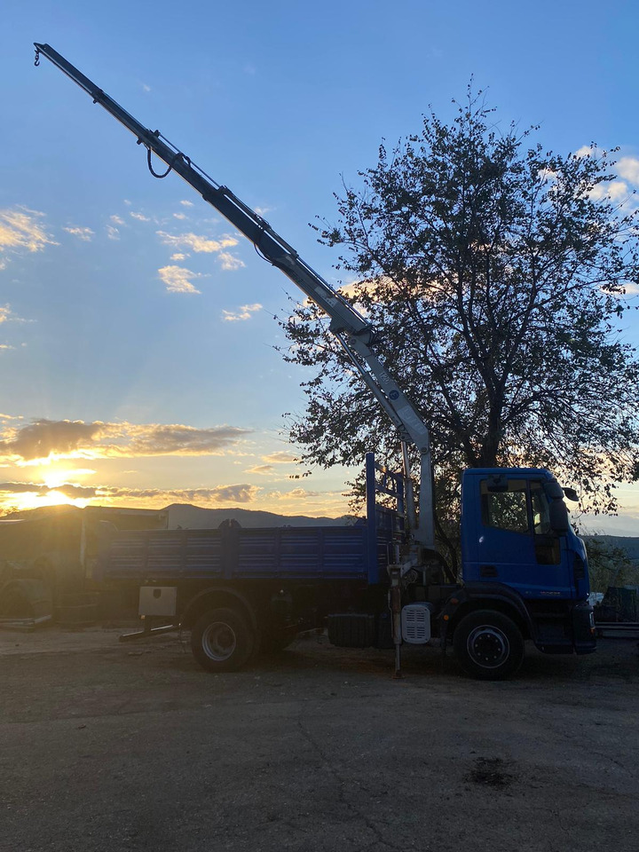 IVECO EUROCARGO 150E25P - Autokran, Kipper: das Bild 2 IVECO EUROCARGO 150E25P - Autokran, Kipper: das Bild 2