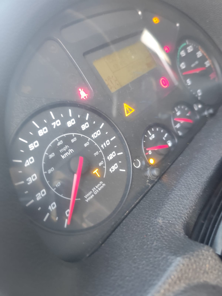 IVECO EUROCARGO 80-190 - Fahrgestell LKW: das Bild 4 IVECO EUROCARGO 80-190 - Fahrgestell LKW: das Bild 4