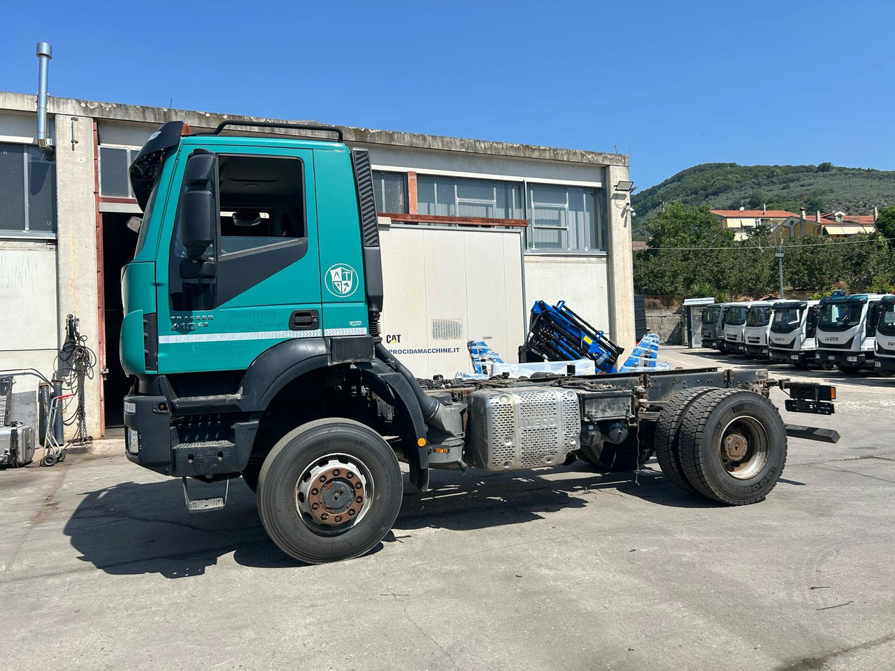 IVECO TRAKKER 190T41 - Fahrgestell LKW: das Bild 2 IVECO TRAKKER 190T41 - Fahrgestell LKW: das Bild 2