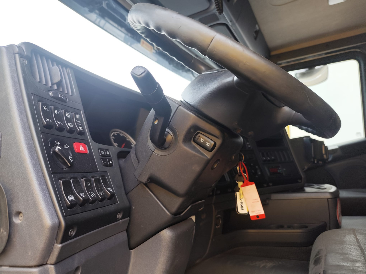 SCANIA G450 - Fahrgestell LKW: das Bild 5 SCANIA G450 - Fahrgestell LKW: das Bild 5