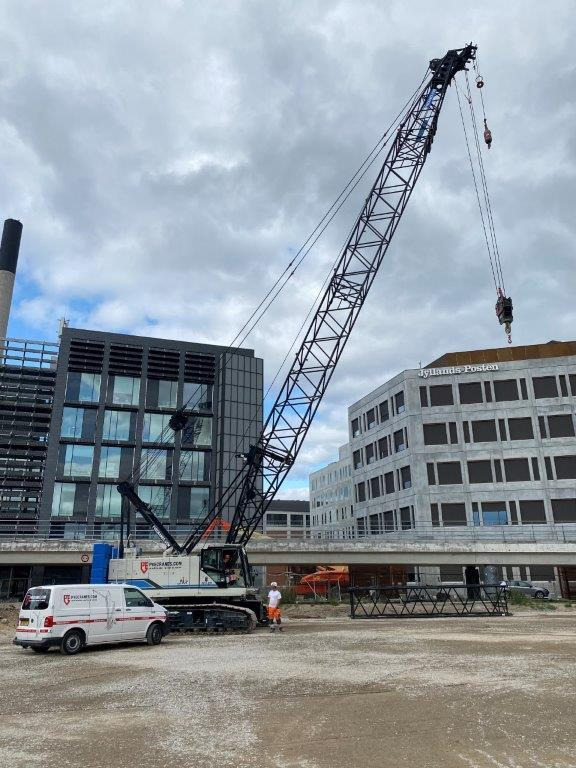 HITACHI SCX1000-3 - Raupenkran: das Bild 2 HITACHI SCX1000-3 - Raupenkran: das Bild 2