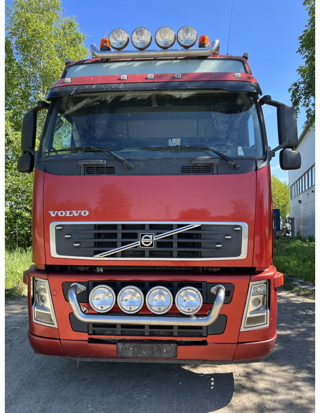 Volvo FH480 - Abrollkipper: das Bild 2 Volvo FH480 - Abrollkipper: das Bild 2