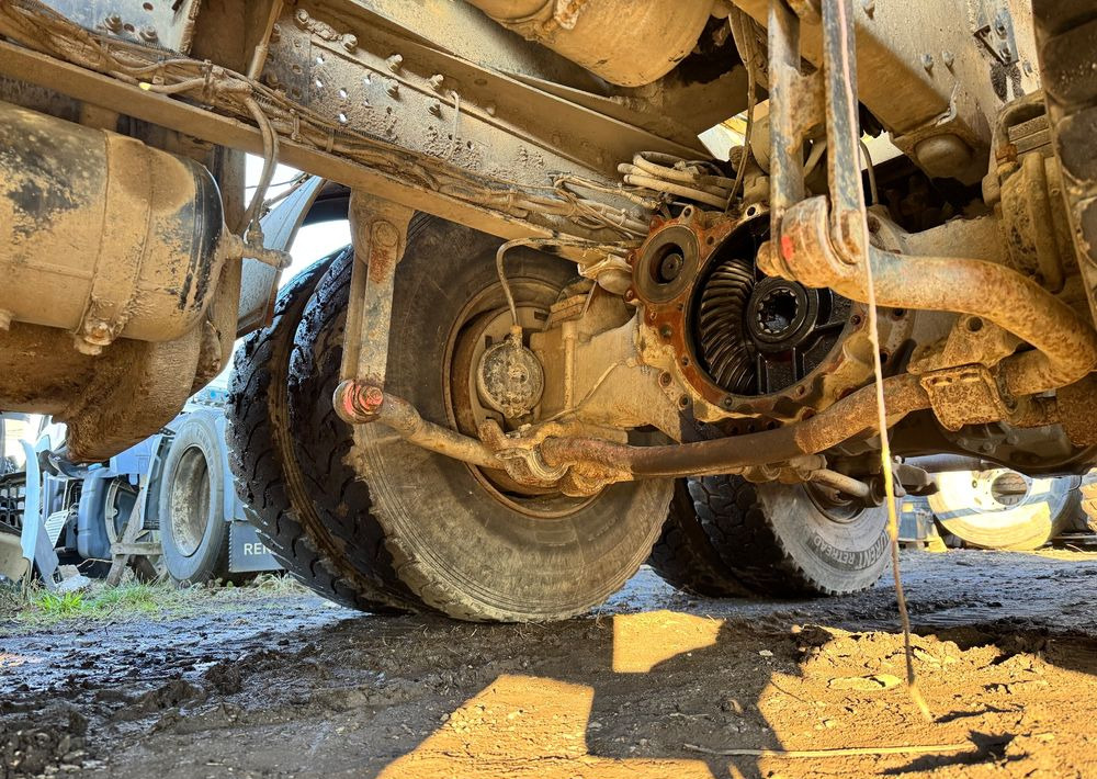 Iveco EuroTrakker - Kipper: das Bild 5 Iveco EuroTrakker - Kipper: das Bild 5