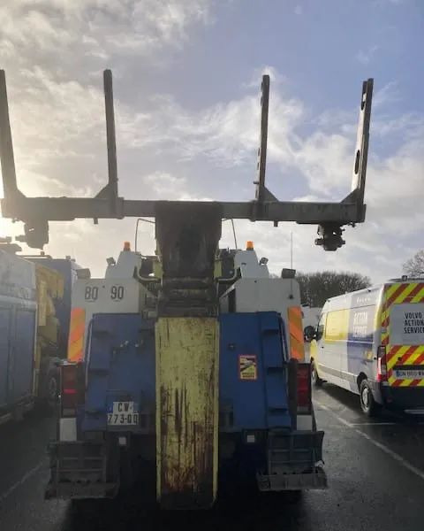 Volvo FL10 - Abschleppwagen: das Bild 4 Volvo FL10 - Abschleppwagen: das Bild 4