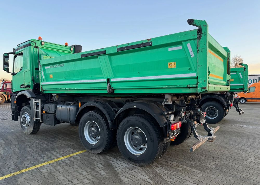 Mercedes-Benz AROCS 3345/6x6/ Wywrotka Miller Bordmatic - Kipper: das Bild 5 Mercedes-Benz AROCS 3345/6x6/ Wywrotka Miller Bordmatic - Kipper: das Bild 5