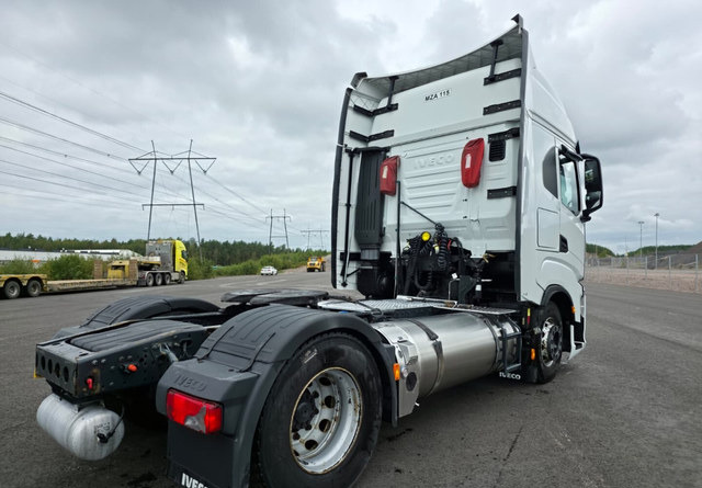 IvecoS-Way 460 4x2 LNG / LBG - Sattelzugmaschine: das Bild 4 IvecoS-Way 460 4x2 LNG / LBG - Sattelzugmaschine: das Bild 4