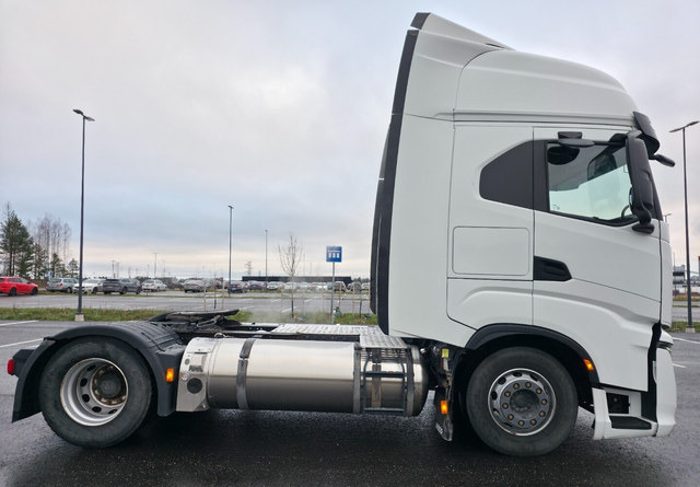 IvecoS-Way 460 4x2 LNG / LBG - Sattelzugmaschine: das Bild 5 IvecoS-Way 460 4x2 LNG / LBG - Sattelzugmaschine: das Bild 5