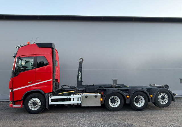 VolvoFH16 750 8X4 - Abrollkipper: das Bild 2 VolvoFH16 750 8X4 - Abrollkipper: das Bild 2