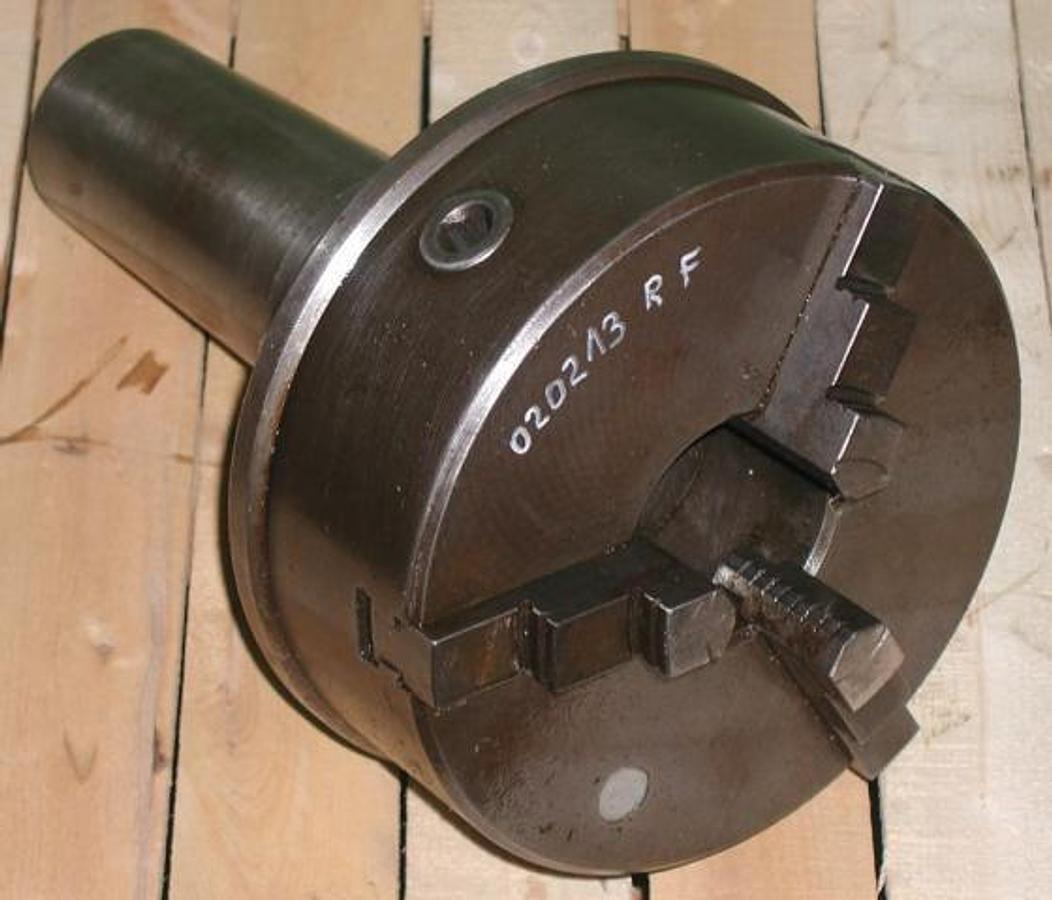 Dreibackenfutter RÖHM - Metalldrehmaschine: das Bild 1 Dreibackenfutter RÖHM - Metalldrehmaschine: das Bild 1