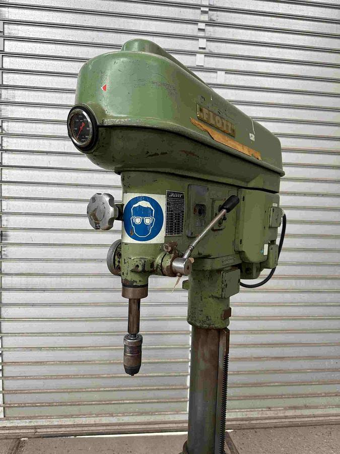 Säulenbohrmaschine FLOTT - Standbohrmaschine: das Bild 2 Säulenbohrmaschine FLOTT - Standbohrmaschine: das Bild 2