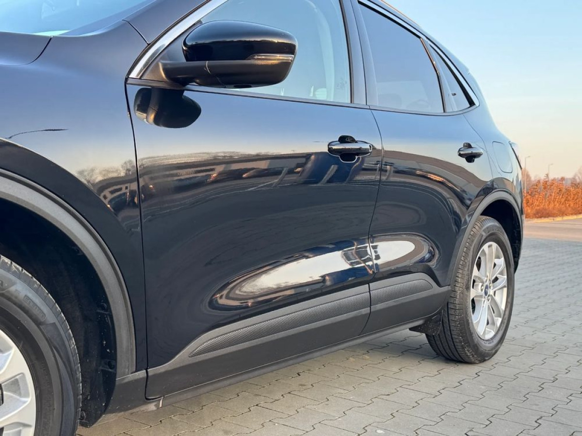 SUV/ Geländewagen Ford Kuga Ford 2.0 EcoBlue AWD Titanium X Kamery: das Bild 20 SUV/ Geländewagen Ford Kuga Ford 2.0 EcoBlue AWD Titanium X Kamery: das Bild 20