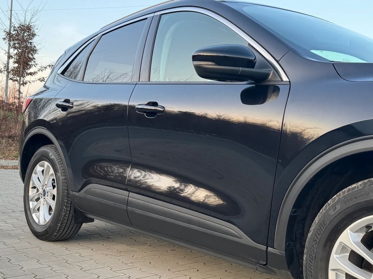 SUV/ Geländewagen Ford Kuga Ford 2.0 EcoBlue AWD Titanium X Kamery: das Bild 11 SUV/ Geländewagen Ford Kuga Ford 2.0 EcoBlue AWD Titanium X Kamery: das Bild 11