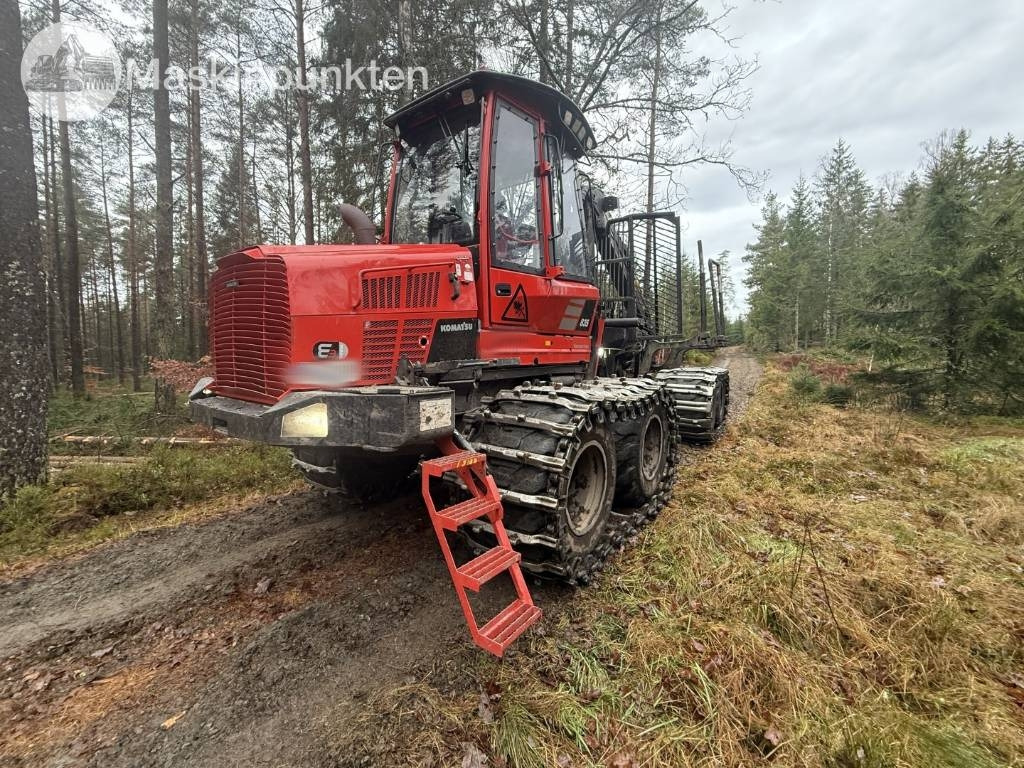 Komatsu 835 - Forwarder: das Bild 1 Komatsu 835 - Forwarder: das Bild 1