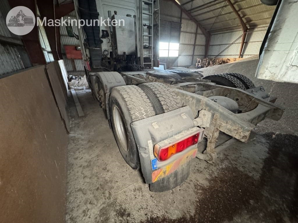Volvo FH 12 - Sattelzugmaschine: das Bild 3 Volvo FH 12 - Sattelzugmaschine: das Bild 3