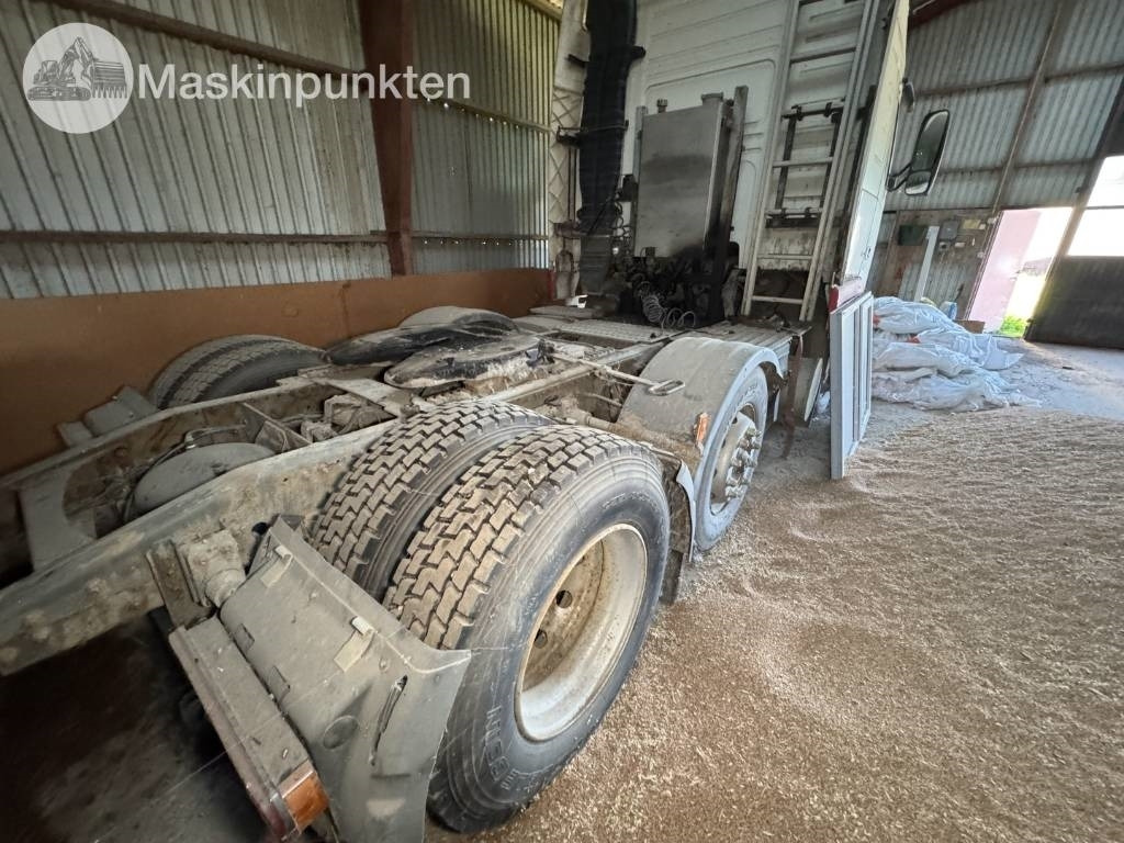 Volvo FH 12 - Sattelzugmaschine: das Bild 4 Volvo FH 12 - Sattelzugmaschine: das Bild 4