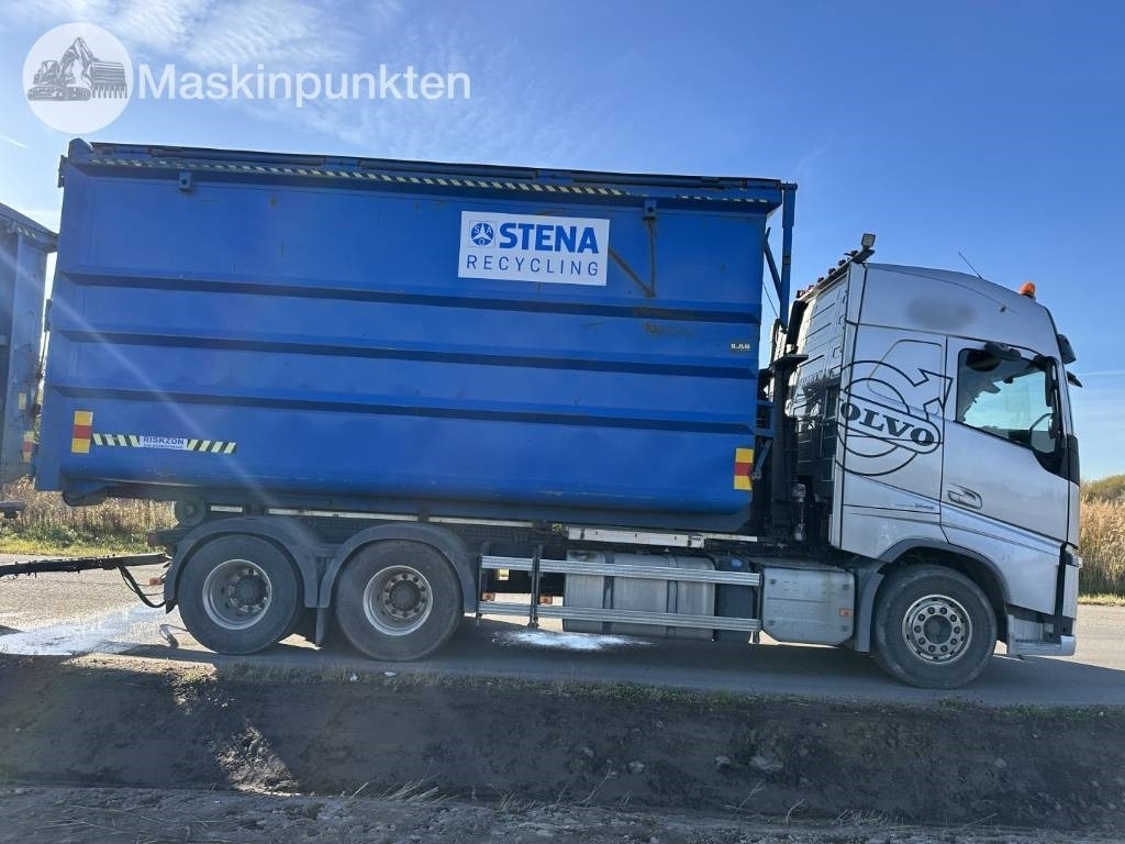 Volvo FH 6*2 - Abrollkipper: das Bild 4 Volvo FH 6*2 - Abrollkipper: das Bild 4