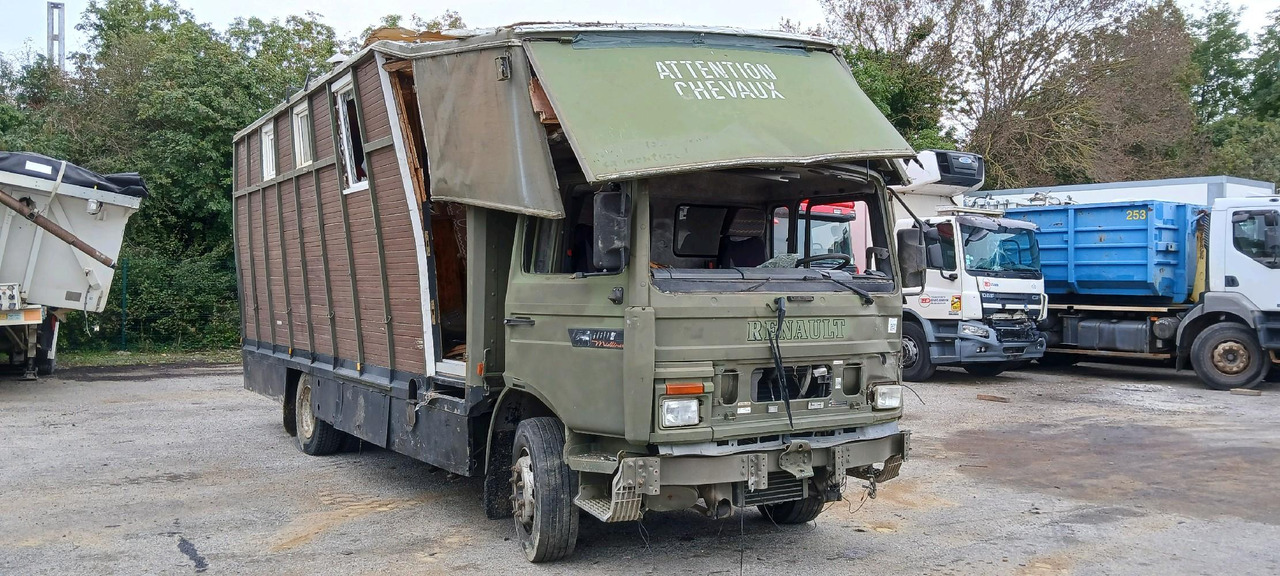 RENAULT M180 PORTEUR BETAILLERE - Pferdetransporter: das Bild 1 RENAULT M180 PORTEUR BETAILLERE - Pferdetransporter: das Bild 1