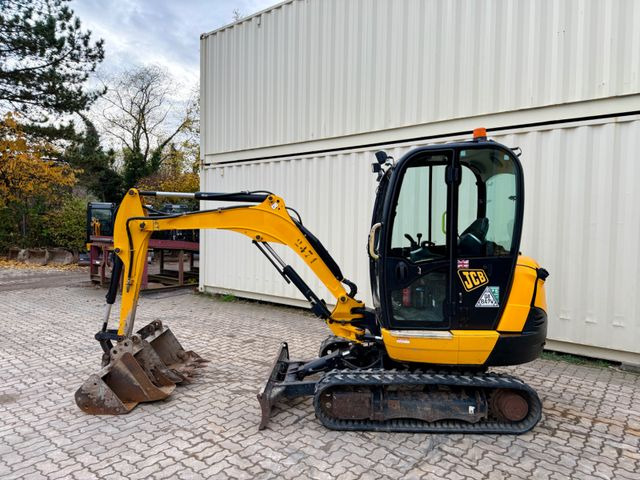 JCB 8026 CTS / 2021 BJ / 1.933 H / 3 x Löffel - Minibagger: das Bild 2 JCB 8026 CTS / 2021 BJ / 1.933 H / 3 x Löffel - Minibagger: das Bild 2