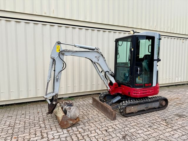 Takeuchi TB23R / 2020 BJ / 1.724 H / 2 x Löffel - Minibagger: das Bild 4 Takeuchi TB23R / 2020 BJ / 1.724 H / 2 x Löffel - Minibagger: das Bild 4