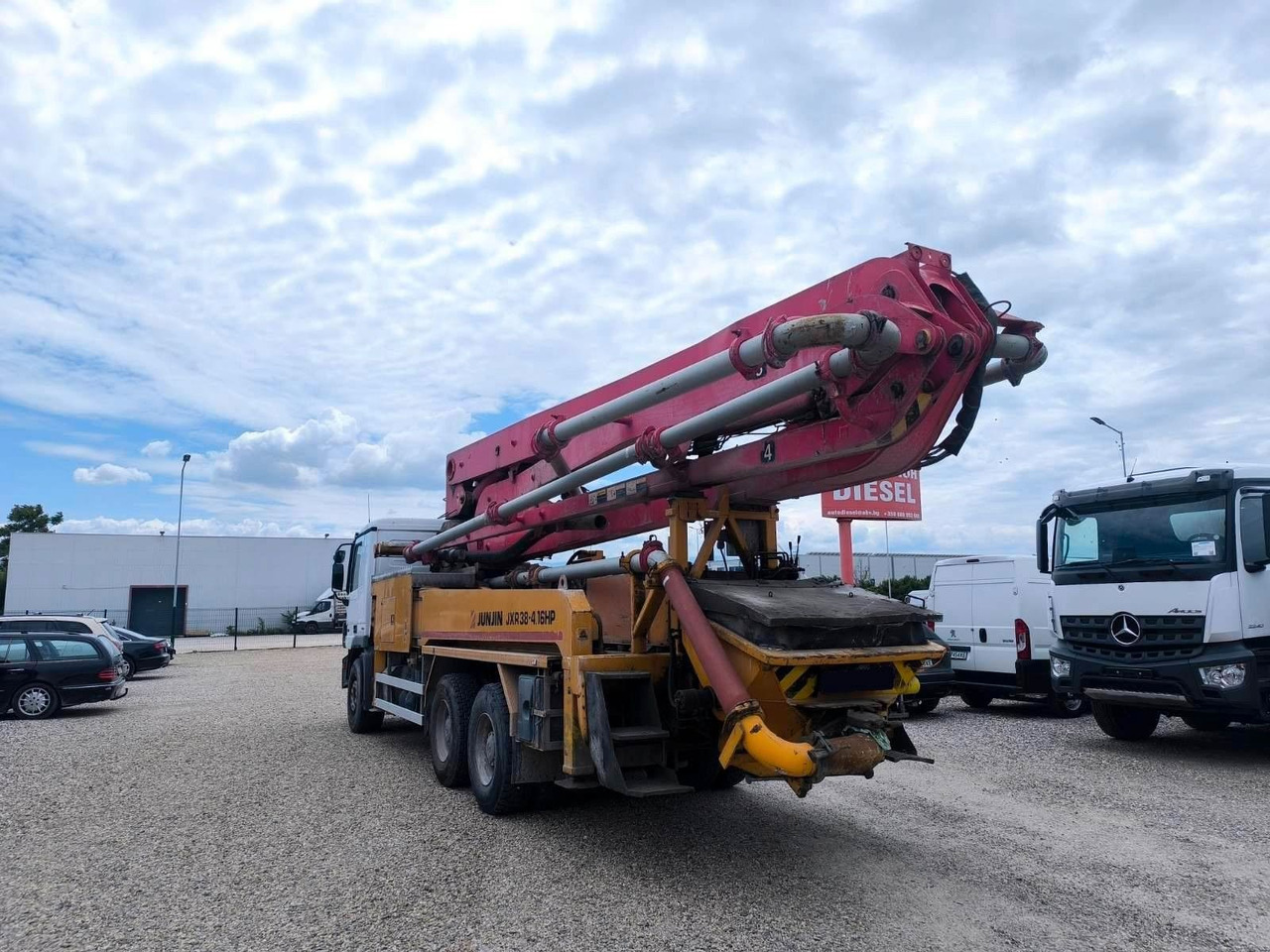 Mercedes-Benz ACTROS 3341 JUNJIN JXR 38-4 - Betonpumpe: das Bild 5 Mercedes-Benz ACTROS 3341 JUNJIN JXR 38-4 - Betonpumpe: das Bild 5