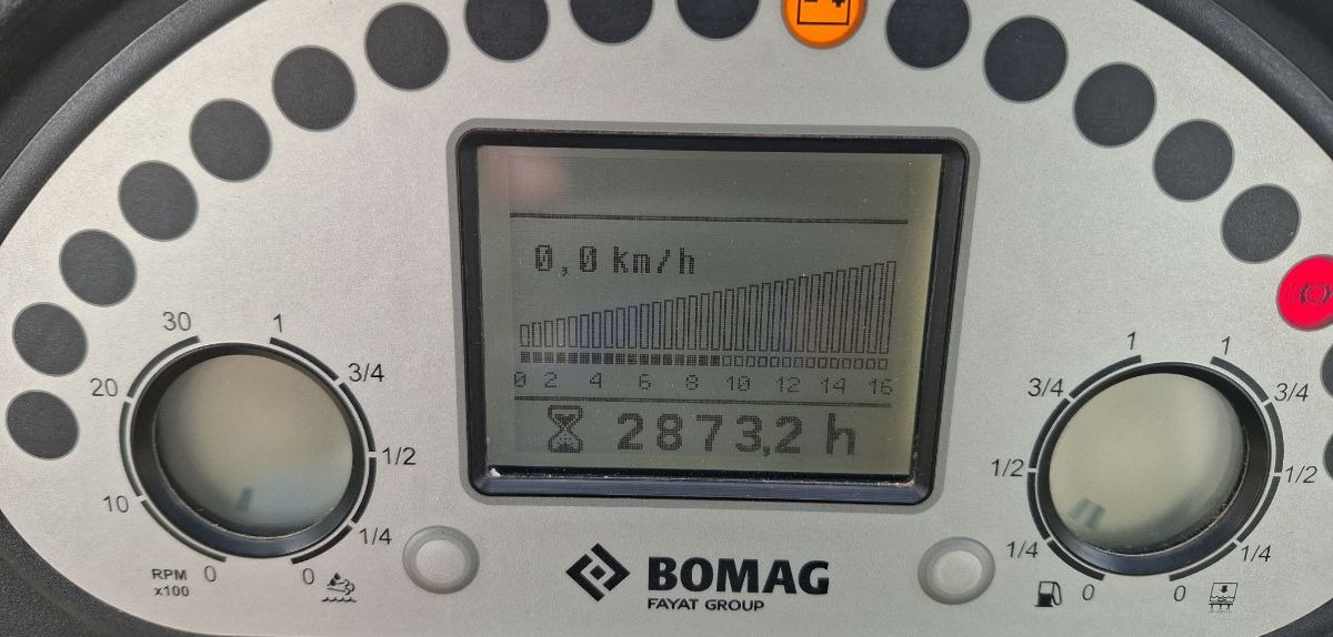 BOMAG DE BW 226 BVC-5 Stage IIIa/Tier 3 - Walzen: das Bild 2 BOMAG DE BW 226 BVC-5 Stage IIIa/Tier 3 - Walzen: das Bild 2