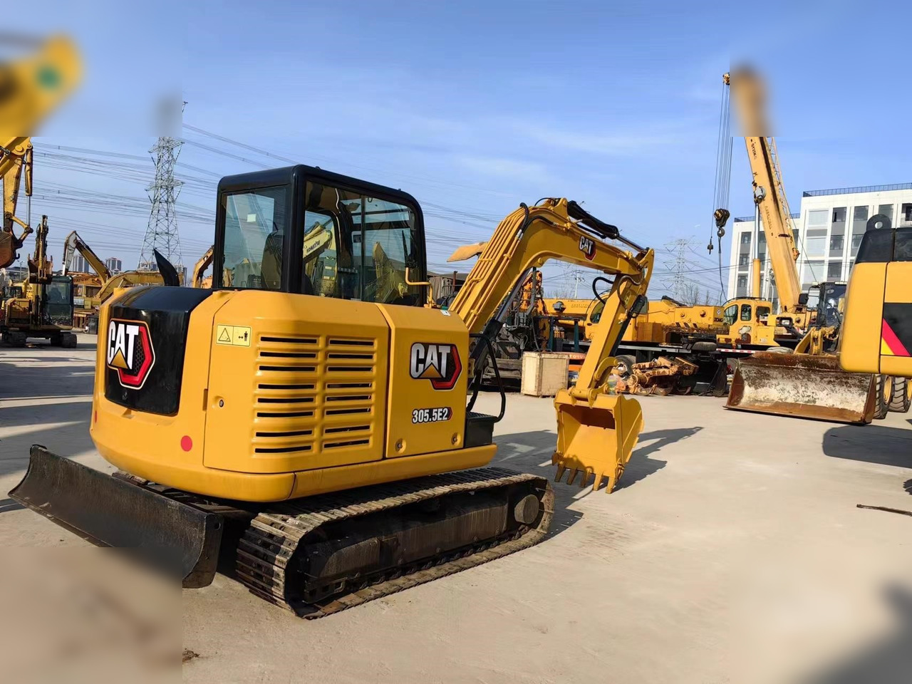 CATERPILLAR 305.5E2 - Minibagger: das Bild 3 CATERPILLAR 305.5E2 - Minibagger: das Bild 3