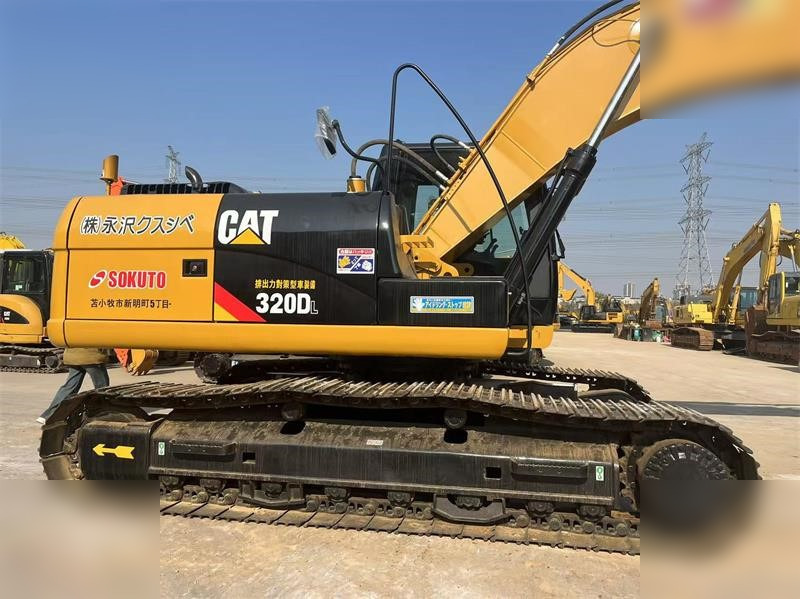 CATERPILLAR 320DL - Kettenbagger: das Bild 4 CATERPILLAR 320DL - Kettenbagger: das Bild 4
