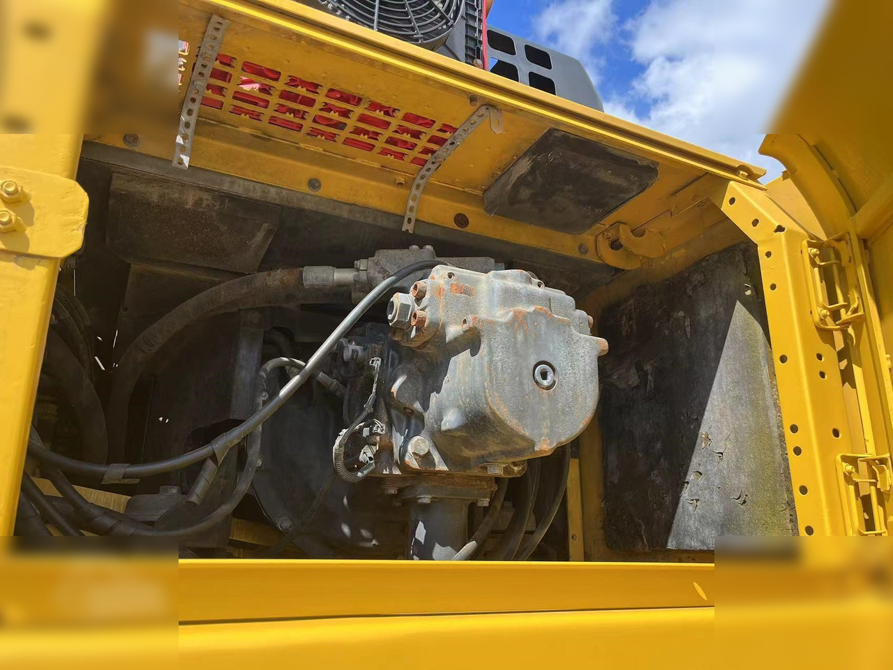 KOMATSU PC400-8R - Kettenbagger: das Bild 5 KOMATSU PC400-8R - Kettenbagger: das Bild 5