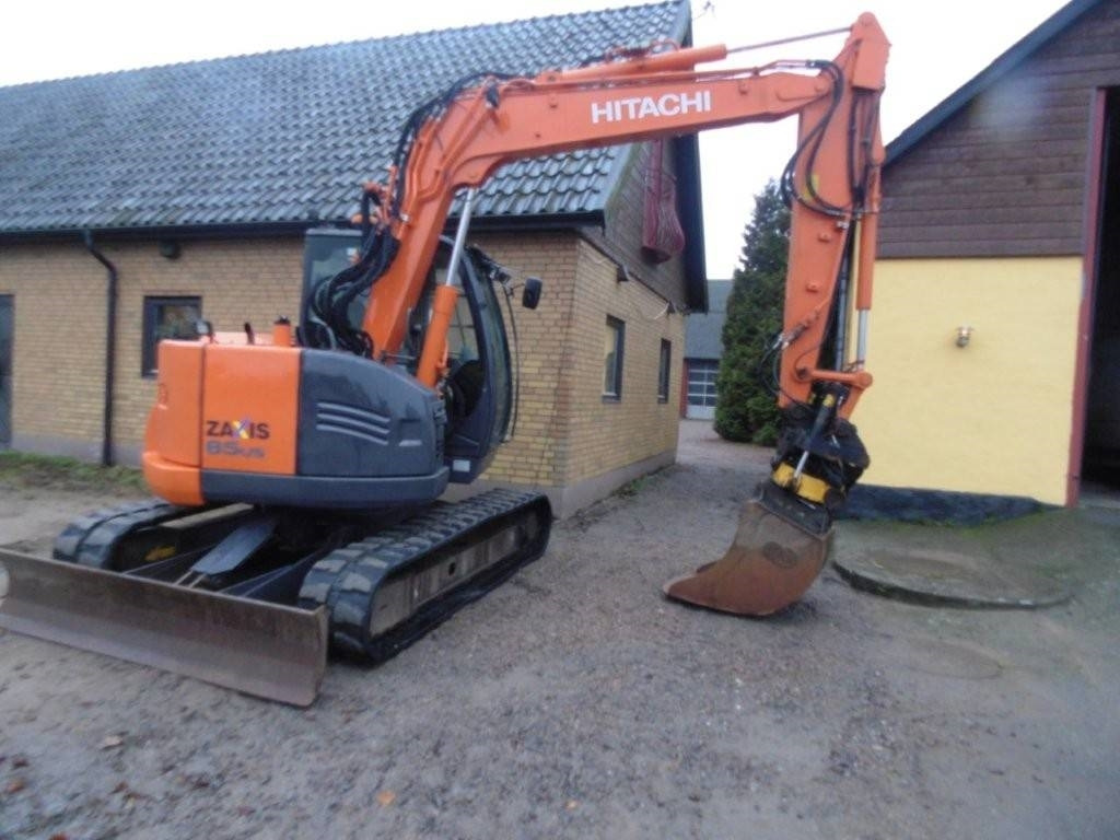 Hitachi 85US - Minibagger: das Bild 2 Hitachi 85US - Minibagger: das Bild 2