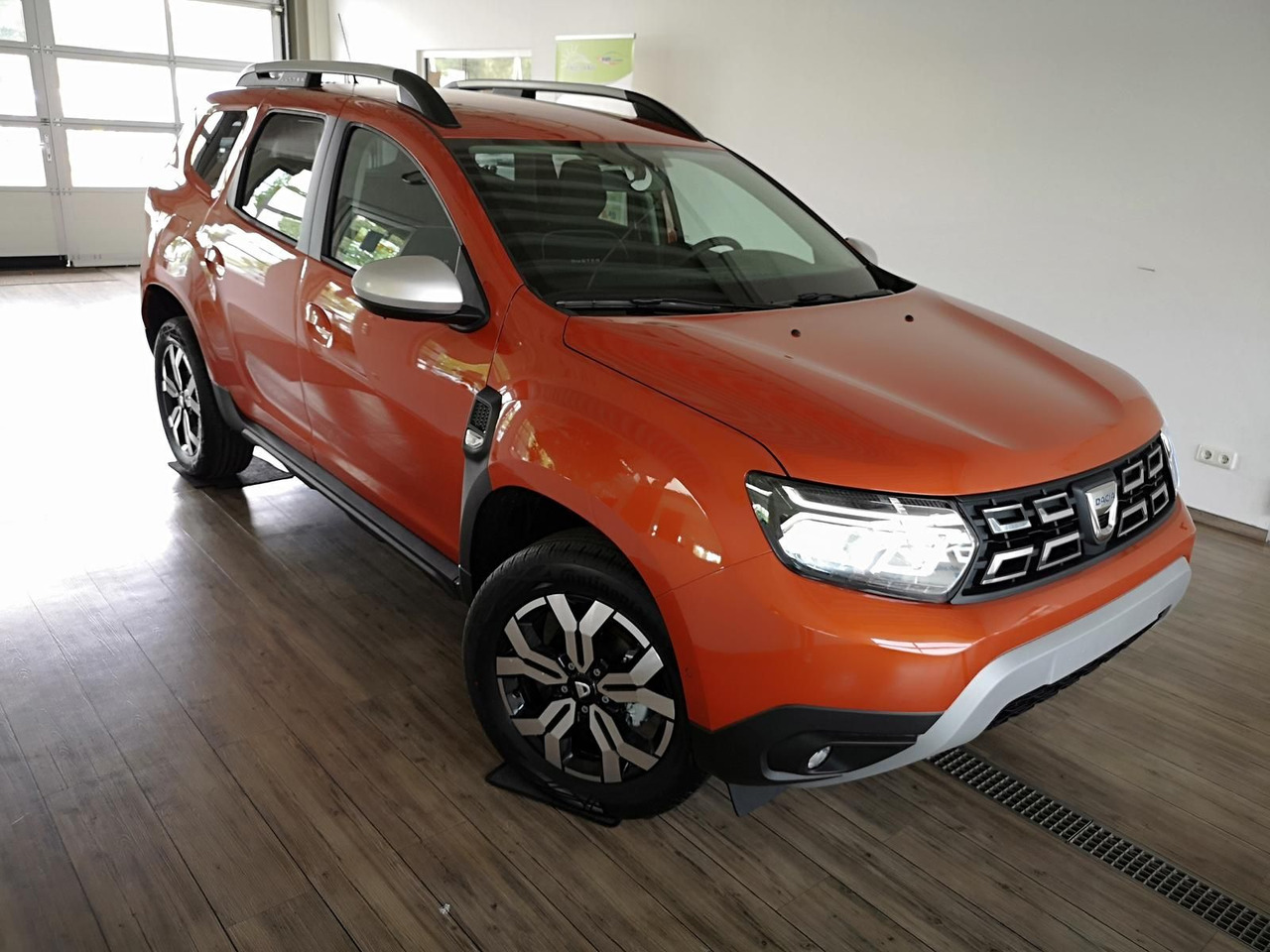 Dacia Duster Prestige Tce 130*KLIMA*SHZ*R-KAM*DAB*NAVI - SUV/ Geländewagen: das Bild 3 Dacia Duster Prestige Tce 130*KLIMA*SHZ*R-KAM*DAB*NAVI - SUV/ Geländewagen: das Bild 3