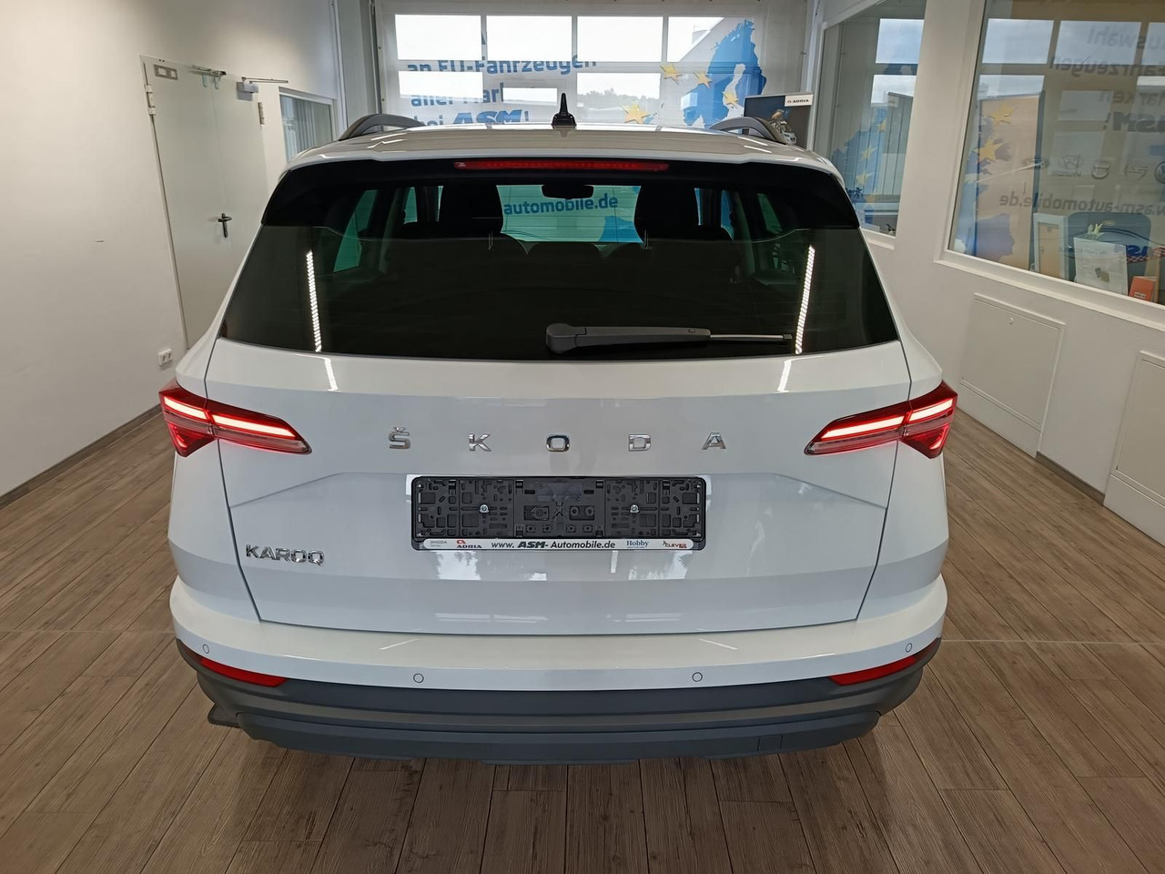 Skoda Karoq Style 1,5TSI DSG*AHK-VORBER*NAVI*LED*R-KAM - SUV/ Geländewagen: das Bild 5 Skoda Karoq Style 1,5TSI DSG*AHK-VORBER*NAVI*LED*R-KAM - SUV/ Geländewagen: das Bild 5