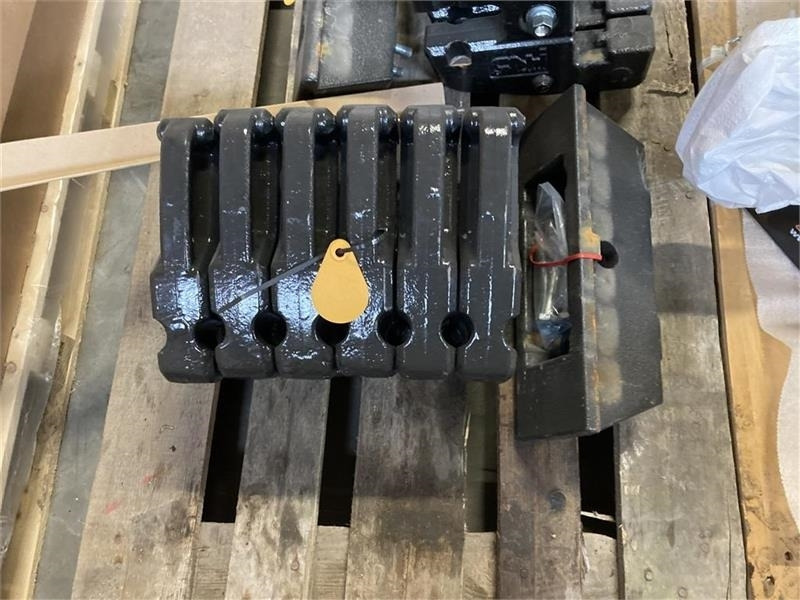 New Holland Boomer til 35-40-50-55 - Gegengewicht: das Bild 4 New Holland Boomer til 35-40-50-55 - Gegengewicht: das Bild 4