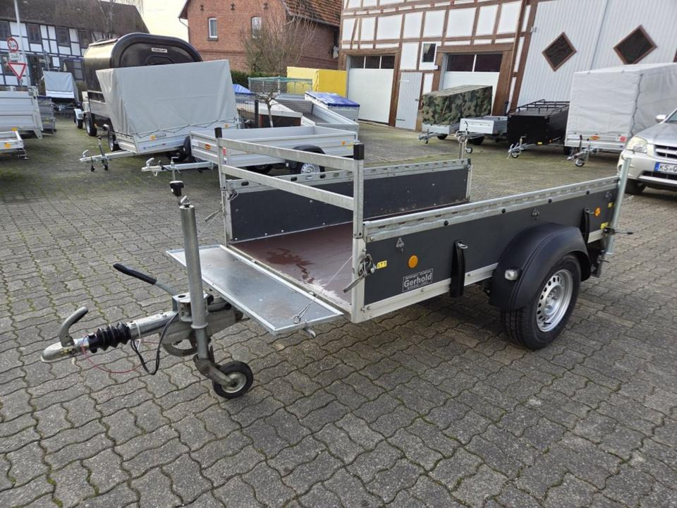 Böckmann PKW-Anhänger, 1,5 to. Einachs, Stirnwandklappe100 km/h - PKW Anhänger: das Bild 2 Böckmann PKW-Anhänger, 1,5 to. Einachs, Stirnwandklappe100 km/h - PKW Anhänger: das Bild 2