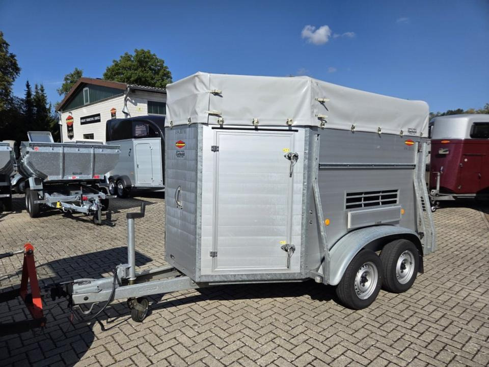 Böckmann Viehanhänger, 2,4 to. Lüftungsklappen Humbaur, Fendt - Pferdeanhänger: das Bild 2 Böckmann Viehanhänger, 2,4 to. Lüftungsklappen Humbaur, Fendt - Pferdeanhänger: das Bild 2