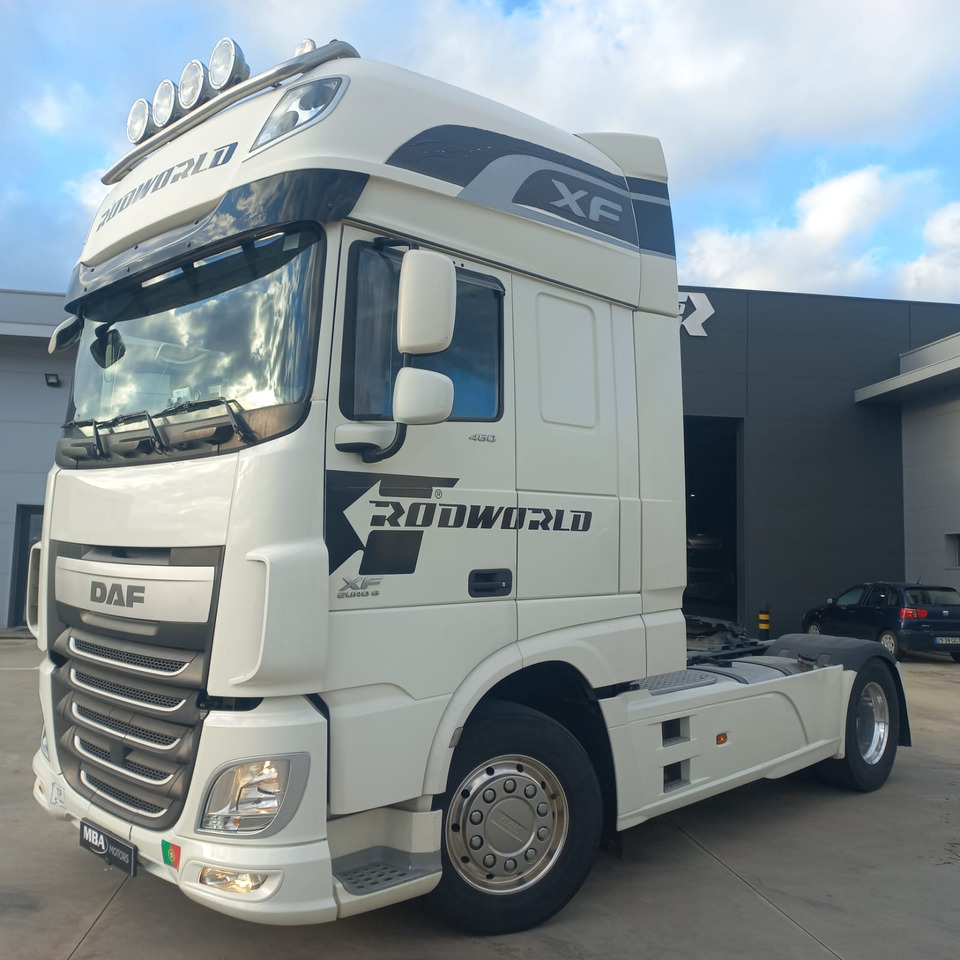 DAF 460 - Sattelzugmaschine: das Bild 3 DAF 460 - Sattelzugmaschine: das Bild 3