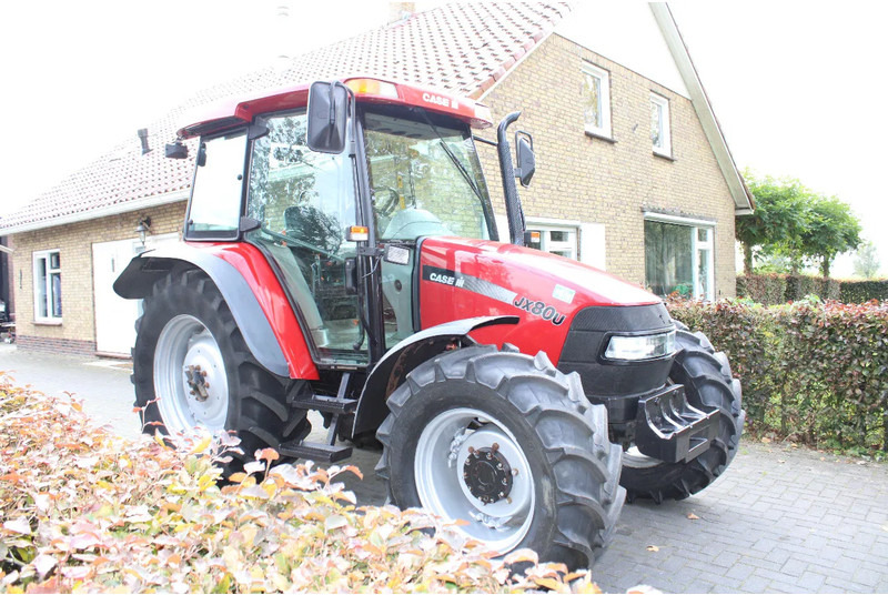 Case IH JX80U - Traktor: das Bild 1 Case IH JX80U - Traktor: das Bild 1