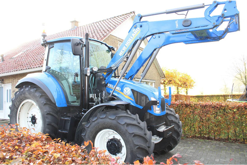 New Holland T5.105 Met voorlader - Traktor: das Bild 1 New Holland T5.105 Met voorlader - Traktor: das Bild 1