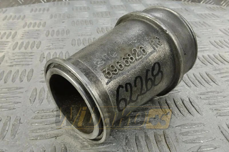 Cummins 3964546 - Ansaugkrümmer für Baumaschine: das Bild 1 Cummins 3964546 - Ansaugkrümmer für Baumaschine: das Bild 1