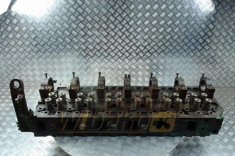 Volvo D12 8170101/20560797 - Zylinderkopf für Baumaschine: das Bild 1 Volvo D12 8170101/20560797 - Zylinderkopf für Baumaschine: das Bild 1