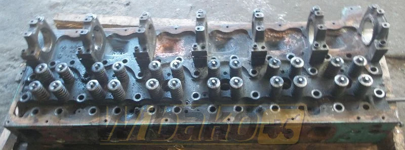 Volvo D13A440 1002019 - Zylinderkopf für Baumaschine: das Bild 1 Volvo D13A440 1002019 - Zylinderkopf für Baumaschine: das Bild 1