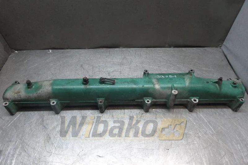 Volvo D16 1543561 - Ansaugkrümmer für Baumaschine: das Bild 1 Volvo D16 1543561 - Ansaugkrümmer für Baumaschine: das Bild 1