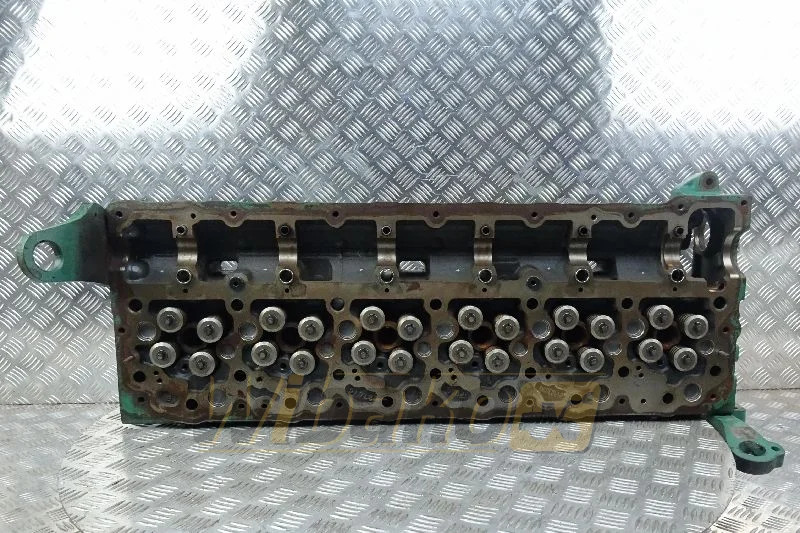 Volvo Penta TAD870-73VE 3801613/22487800/21903000 - Zylinderkopf für Baumaschine: das Bild 1 Volvo Penta TAD870-73VE 3801613/22487800/21903000 - Zylinderkopf für Baumaschine: das Bild 1