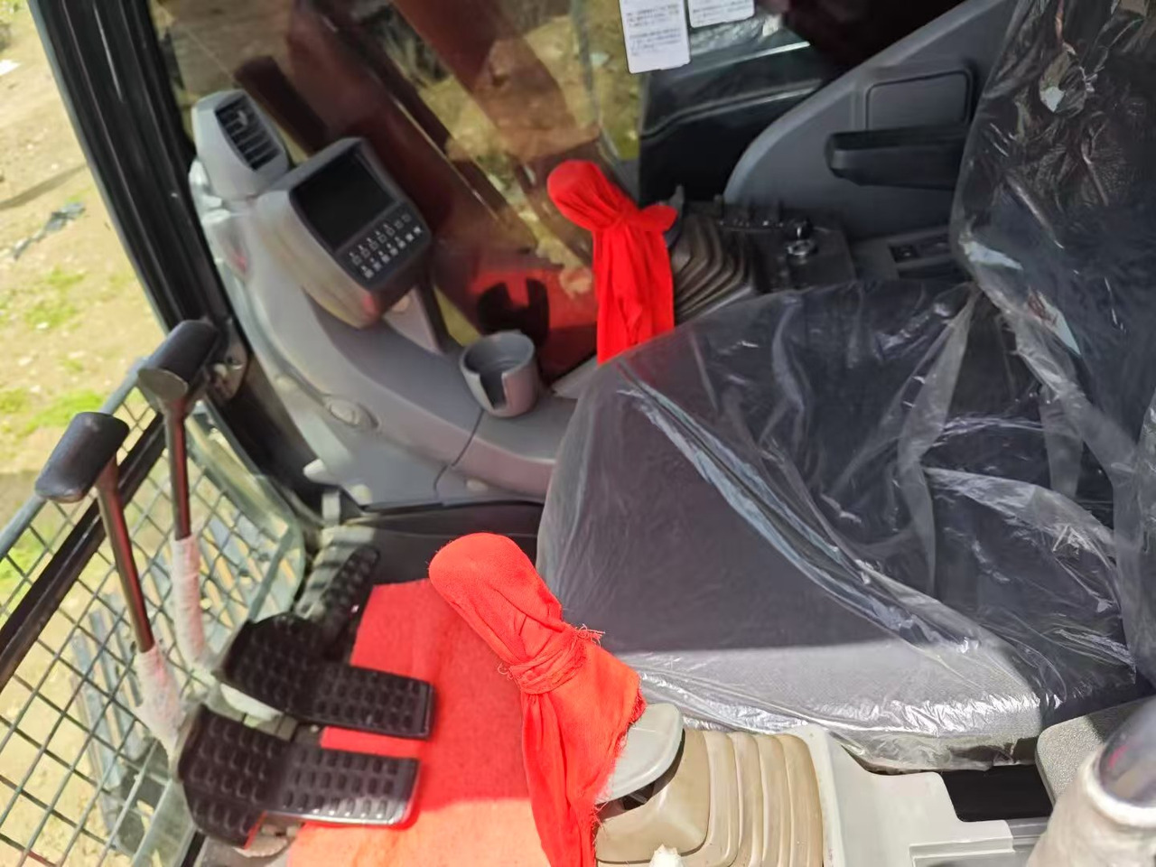 Hitachi ZX240-3G - Kettenbagger: das Bild 5 Hitachi ZX240-3G - Kettenbagger: das Bild 5