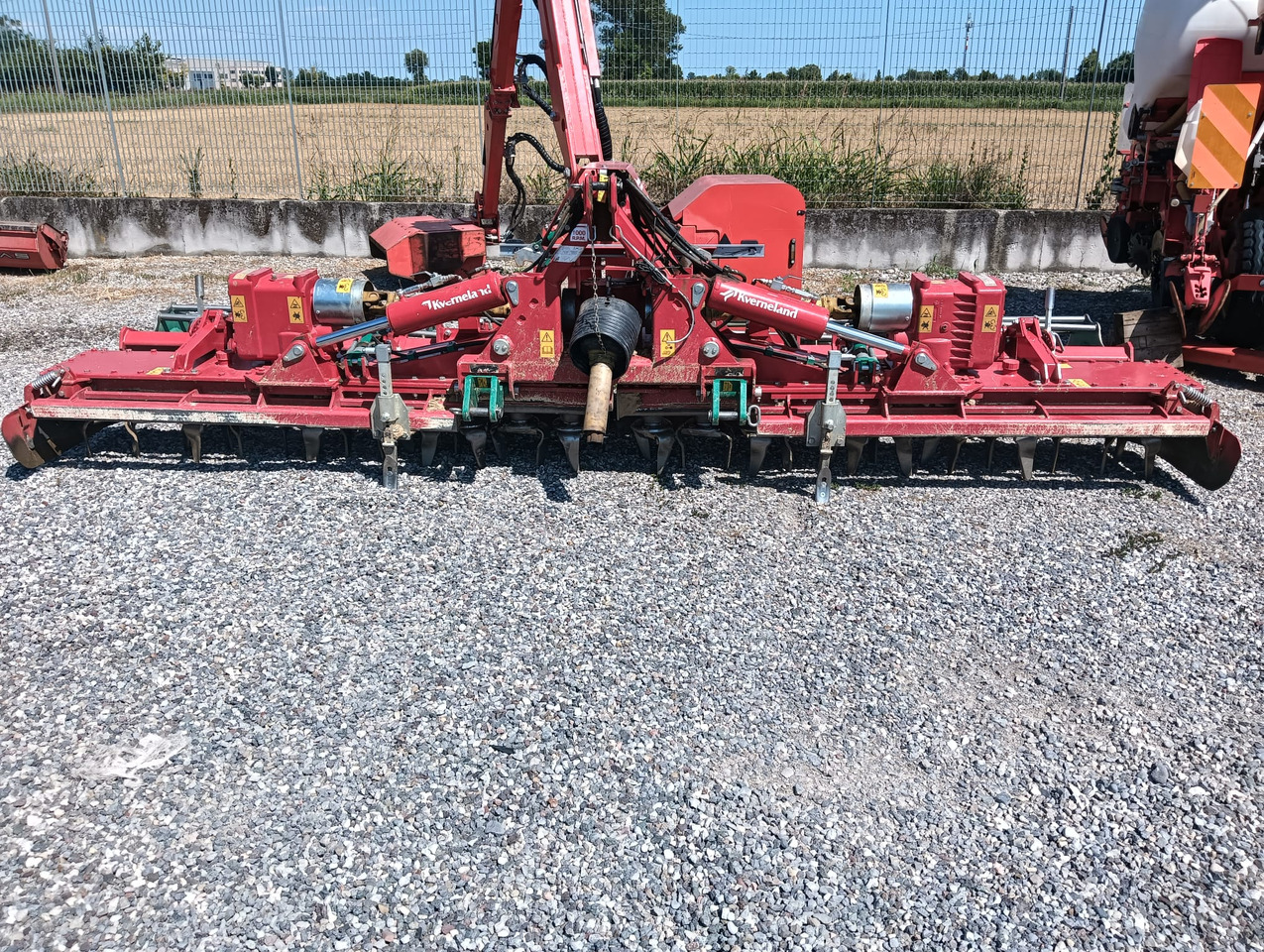 KVERNELAND NG-H 101 F30 - Kreiselegge: das Bild 2 KVERNELAND NG-H 101 F30 - Kreiselegge: das Bild 2