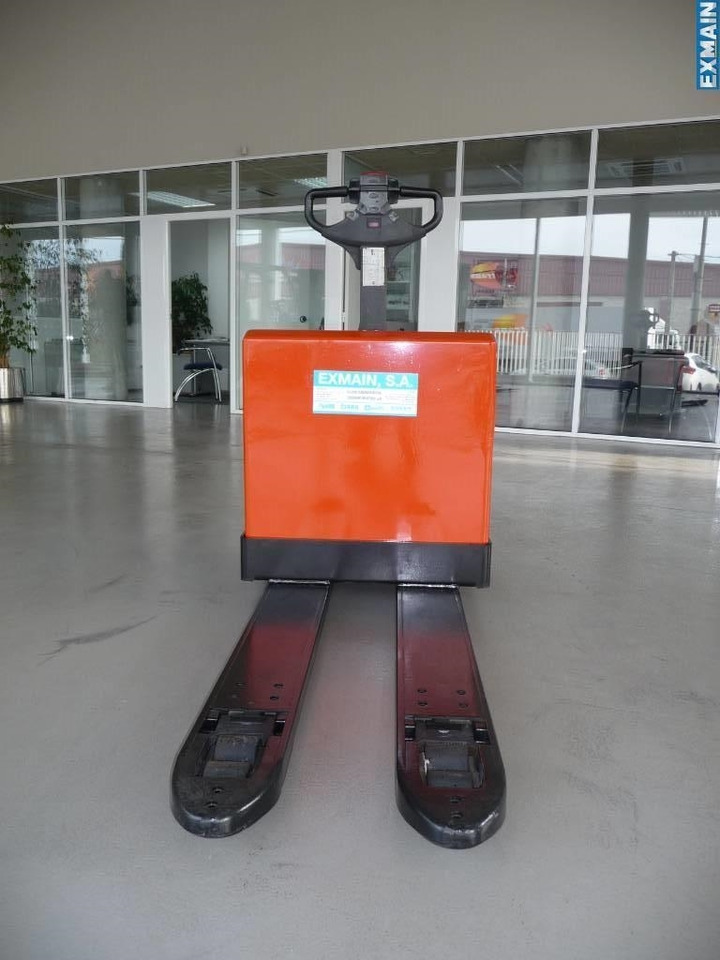 BT W 20 - Niederhubwagen: das Bild 2 BT W 20 - Niederhubwagen: das Bild 2