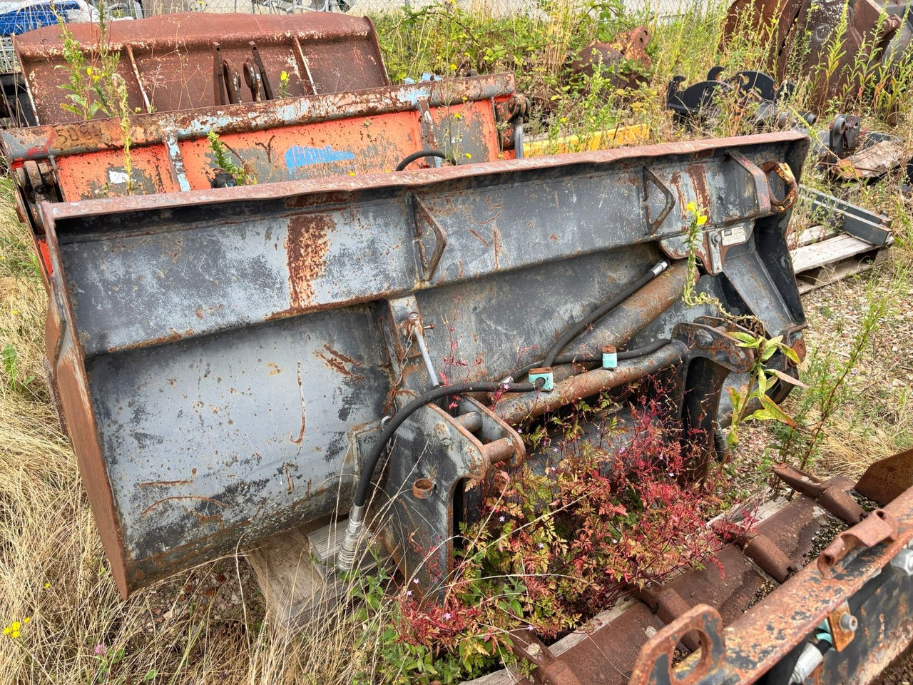 Schaeff Seitenkippschaufel - Radlader: das Bild 2 Schaeff Seitenkippschaufel - Radlader: das Bild 2